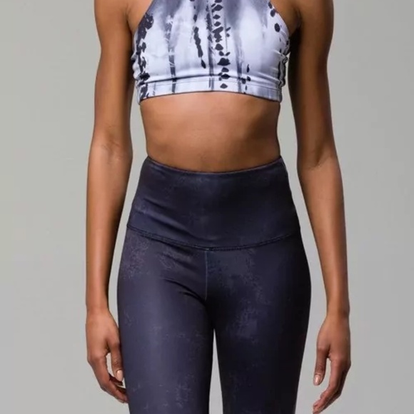 💕ONZIE💕 Tie Dye Heart Sports Bra M/L NWT - Picture 4 of 13